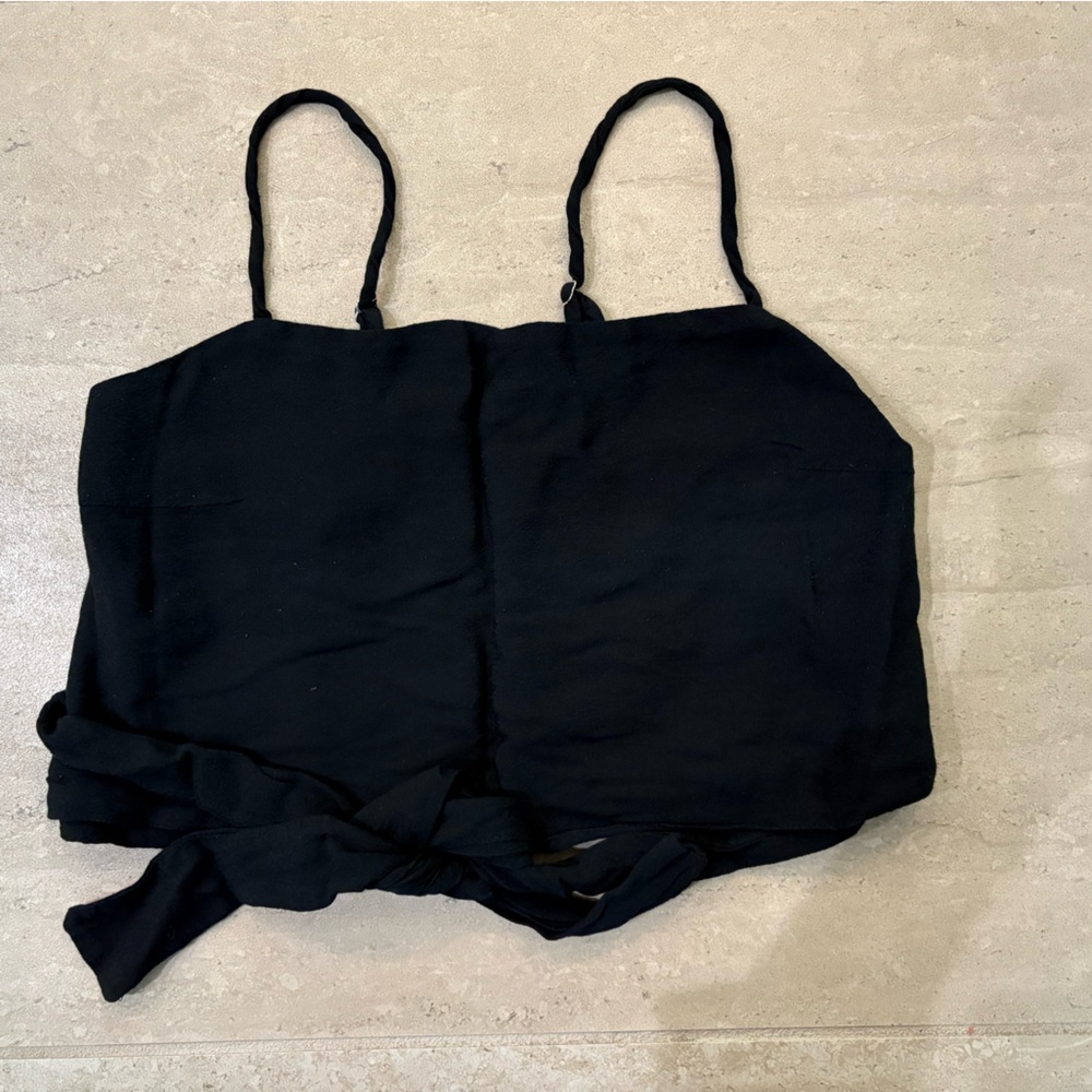 Brandy Melville Women’s OSFM Black Wrap Tie Tank Crop Halter Top